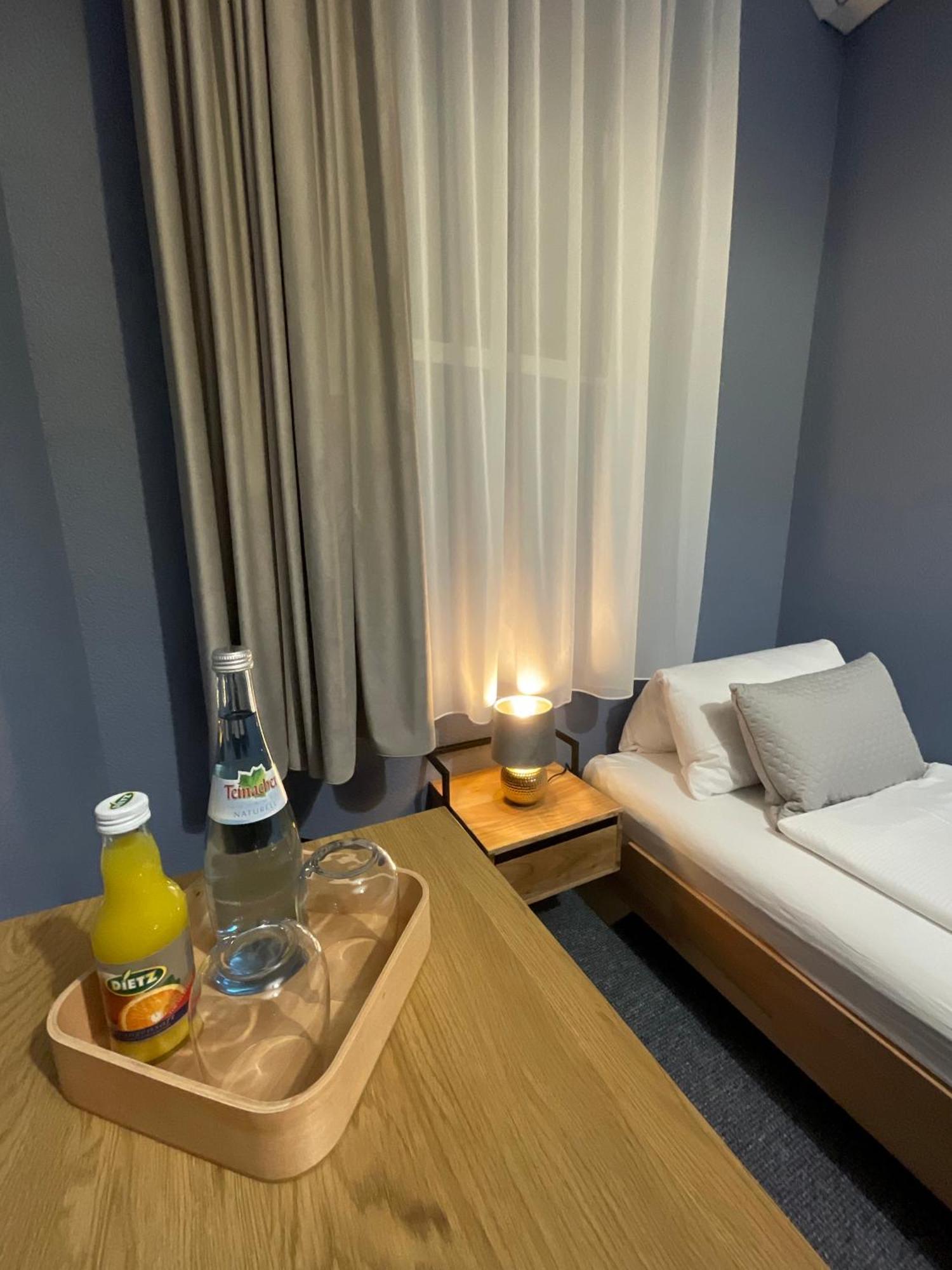 Hotel Residenz Luxury Apartments เมทซิงเงน ภายนอก รูปภาพ