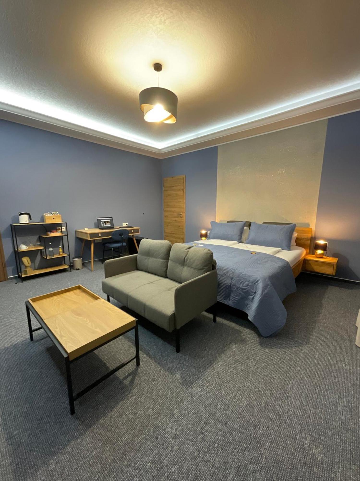 Hotel Residenz Luxury Apartments เมทซิงเงน ภายนอก รูปภาพ