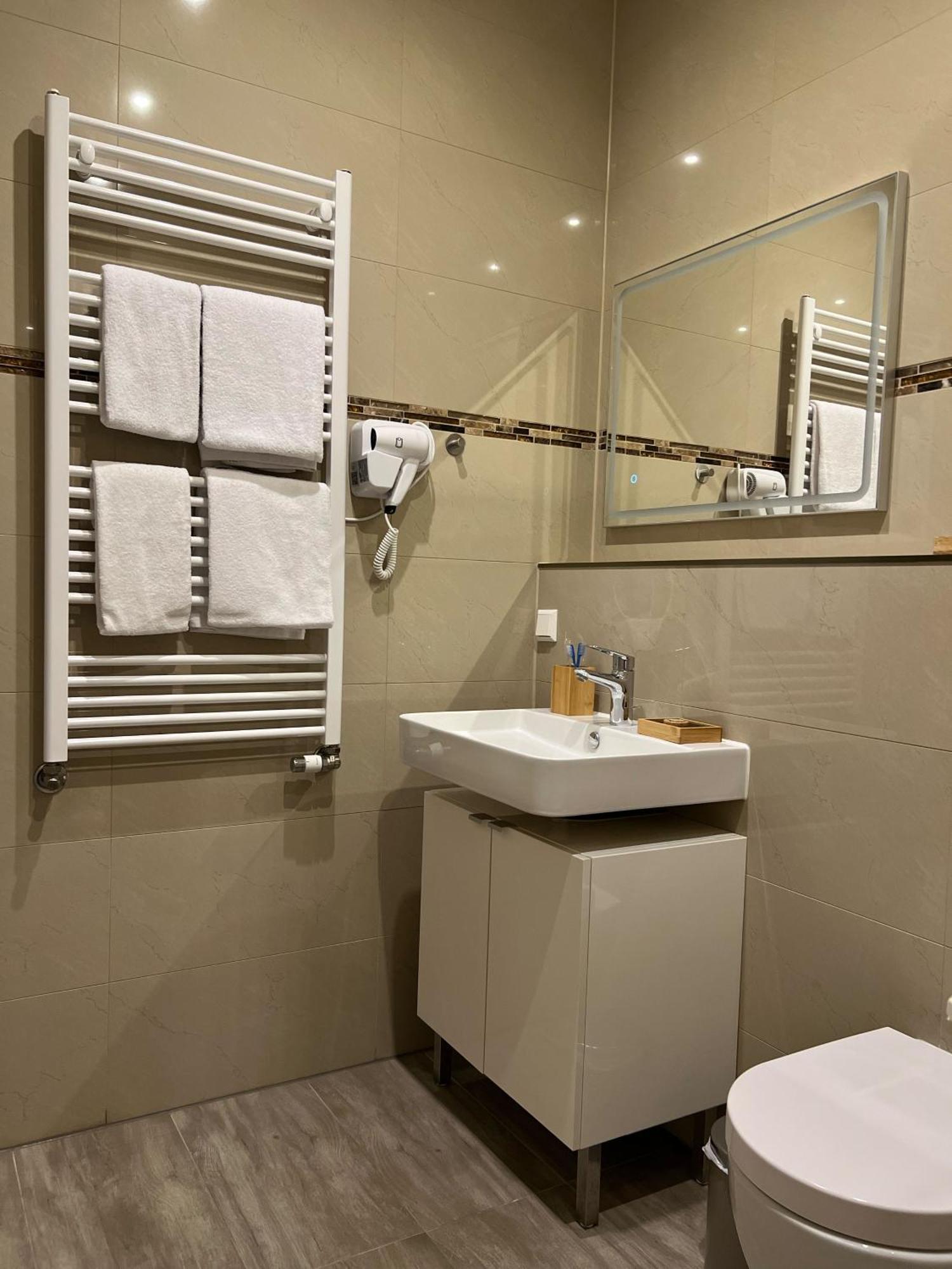Hotel Residenz Luxury Apartments เมทซิงเงน ภายนอก รูปภาพ