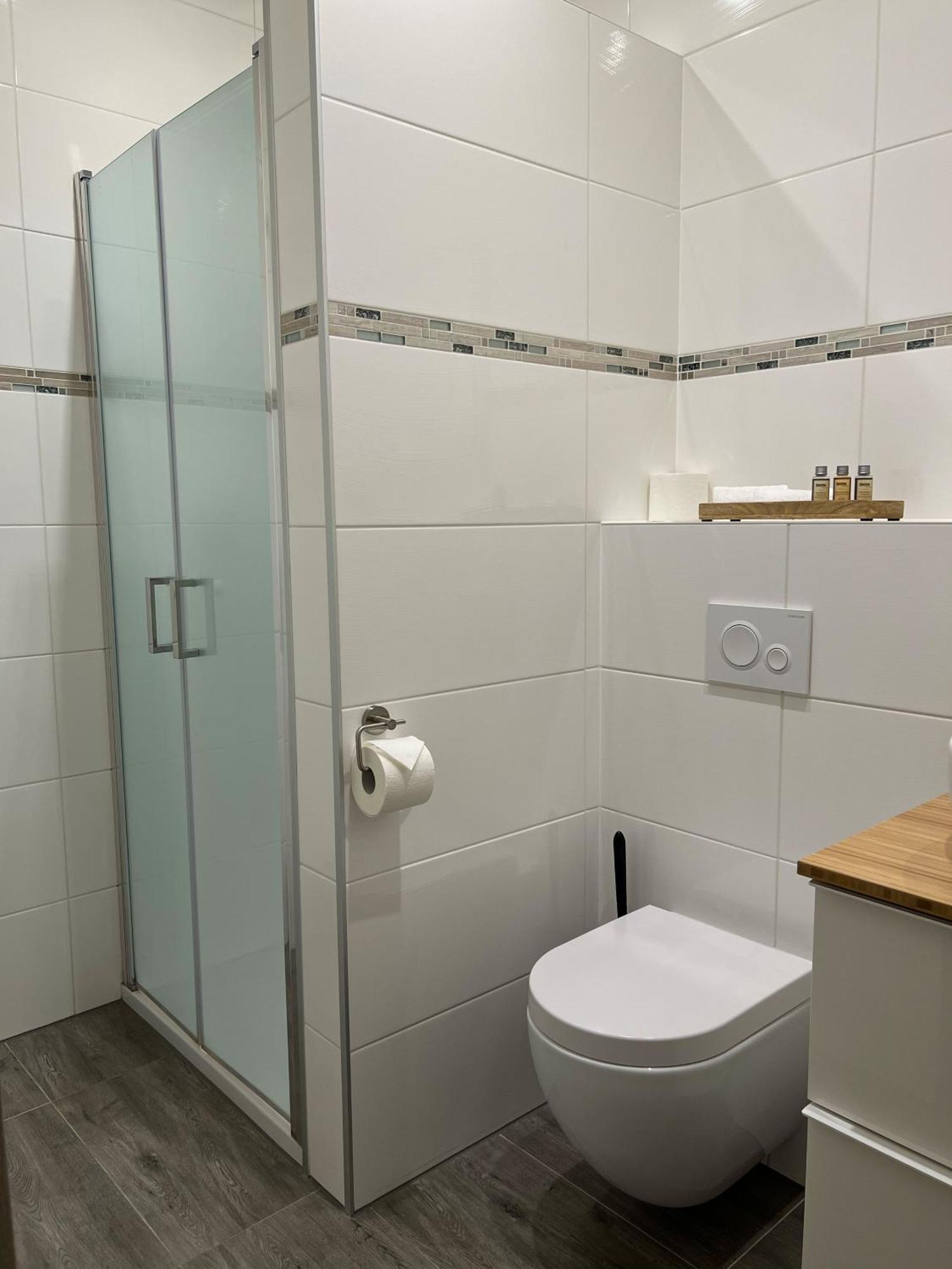 Hotel Residenz Luxury Apartments เมทซิงเงน ภายนอก รูปภาพ